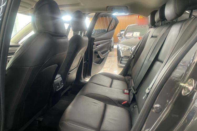 Used Mazda 3 Axela 2020 2.0L Automatic Zhiya Edition Interior 4