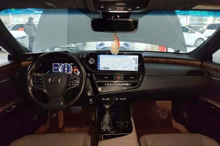 Used Lexus ES 2024 200 Premium Edition
