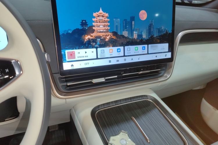 Used Dongfeng eπ eπ008 2024 636Max All-Electric Version 6 Seats