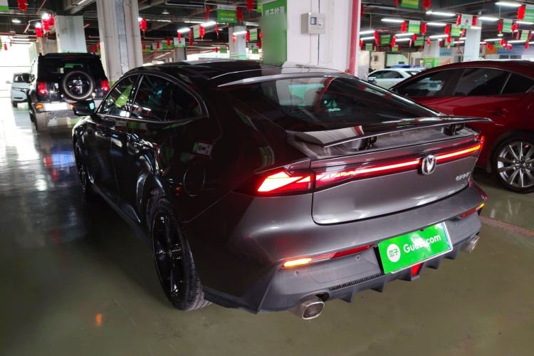 Used Changan UNI-V 2022 1.5T Prestige Version