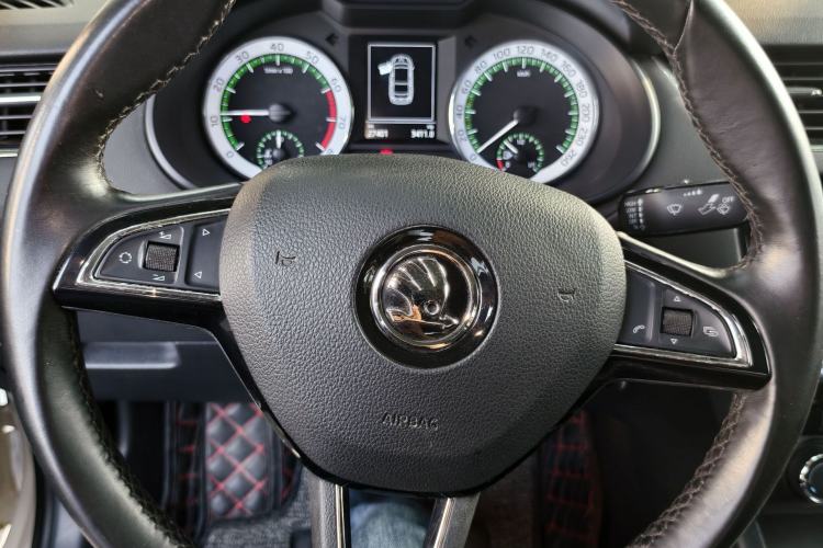 Used Skoda Octavia 2018 TSI280 DSG Luxury Edition Steering Wheel