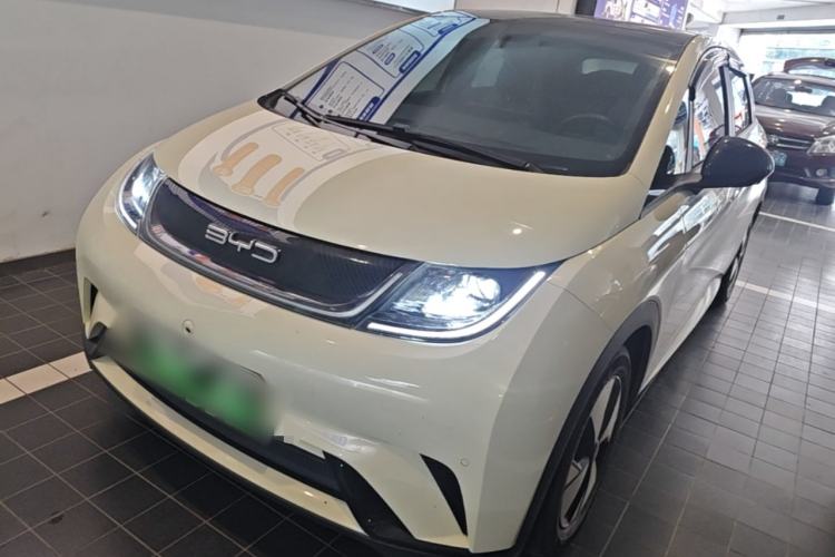 Used BYD Dolphin 2023 420 km Fashion Edition