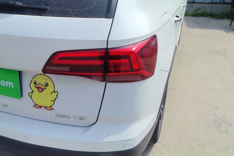 Used Volkswagen Tharu 2022 280TSI Two-Wheel-Drive Luxury Edition Right Rear Taillight