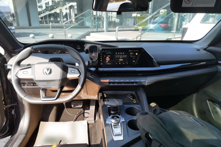 Used Changan UNI-V 2024 1.5T Prestige Edition