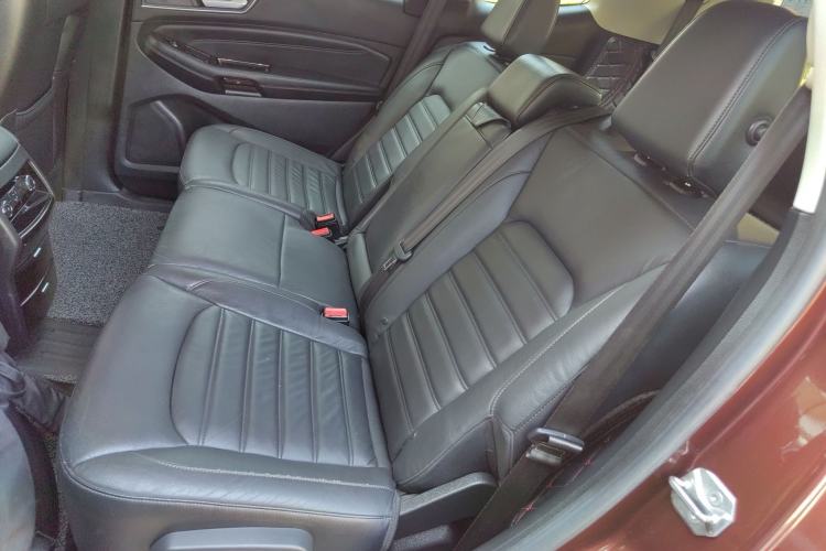 Used Ford Edge 2016 EcoBoost 245 Two-Wheel-Drive Titanium 7-Seater
