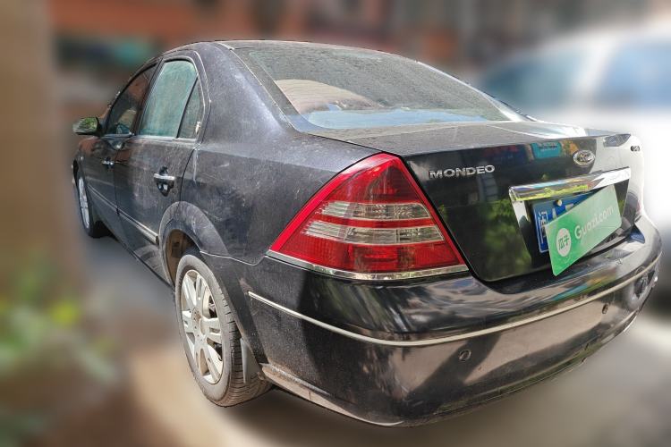 Used Ford Mondeo 2004 2.0L Deluxe Edition

