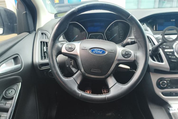Used Ford Focus 2012 Hatchback 2.0L Manual Luxury Sport Model Steering Wheel