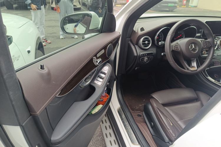 Used Mercedes-Benz GLC 2016 GLC 260 4MATIC Luxury Model Driver Seat