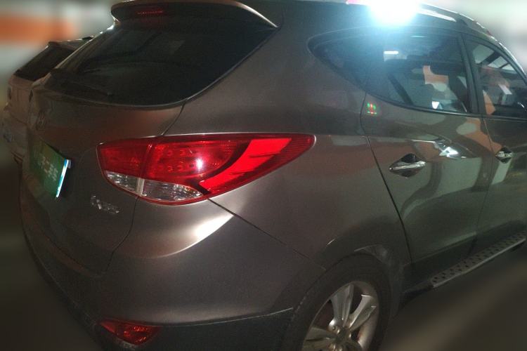 Used Hyundai ix35 2013 2.0L Automatic Two-Wheel Drive Smart GLS China IV Standard Rear Right 45 Deg