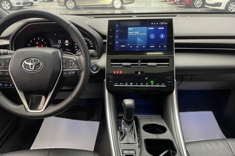 Used Toyota Avalon 2022 2.0L Luxury Edition Audio And AC Panel