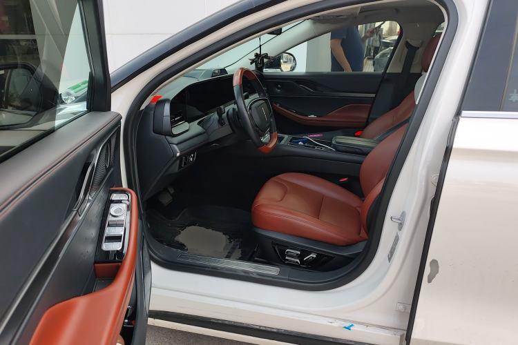 Used Lincoln Z 2022 Facelift iEnjoy Luxury Edition Left Front Seat