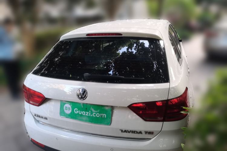 Used Volkswagen Gran Lavida 2013 1.4 TSI Automatic Comfort Model