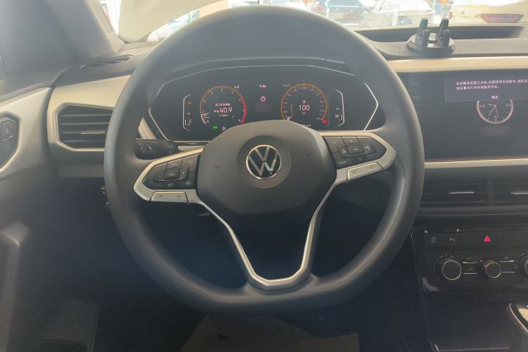 Used Volkswagen Tacqua 2023 200TSI DSG Joy-Connect Edition Steering Wheel