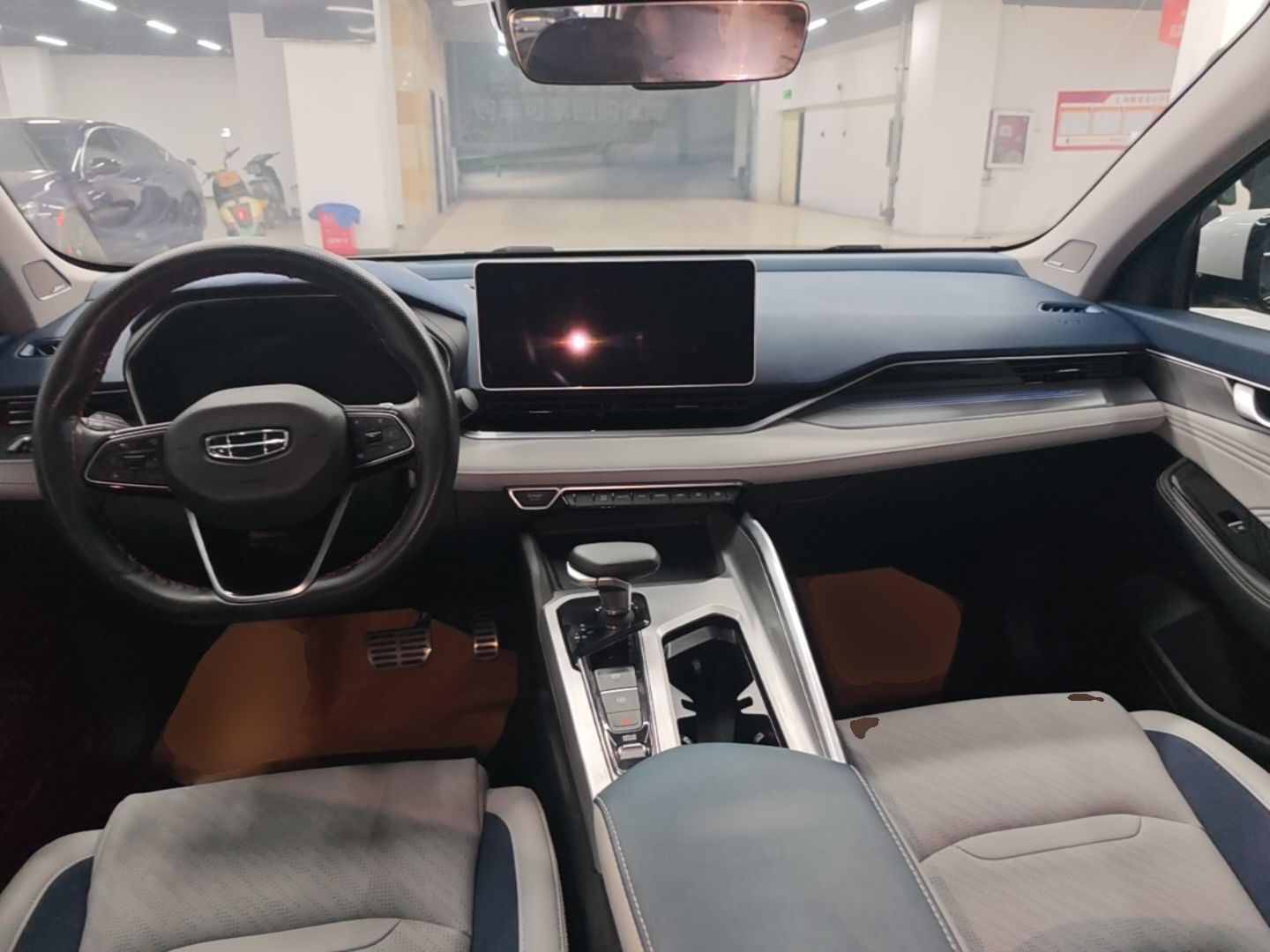 Geely Auto Preface 2023 2.0TD Prestige Version — снимка 12