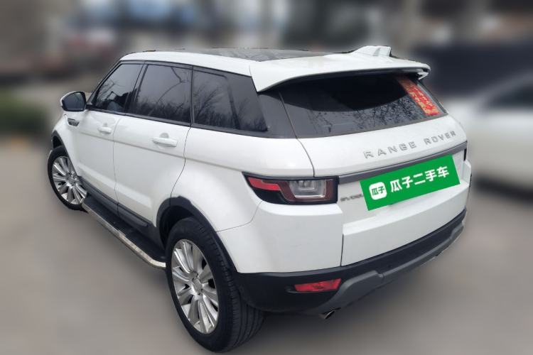 Used Land Rover Range Evoque 2018 240 PS SE Smart Brilliance Edition Rear Left 45 Deg