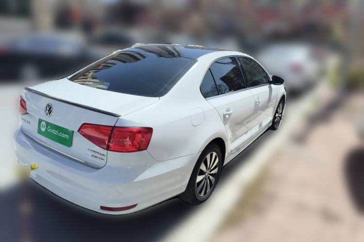 Used Volkswagen Sagitar 2017 230TSI Automatic Comfort Version Rear Right 45 Deg