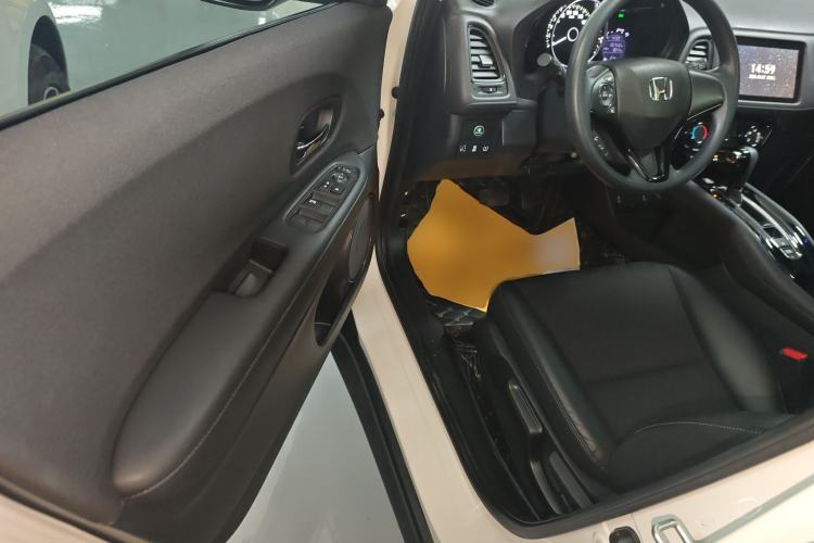 Used Honda Vezel 2020 1.5L CVT Pioneer Edition Driver Seat