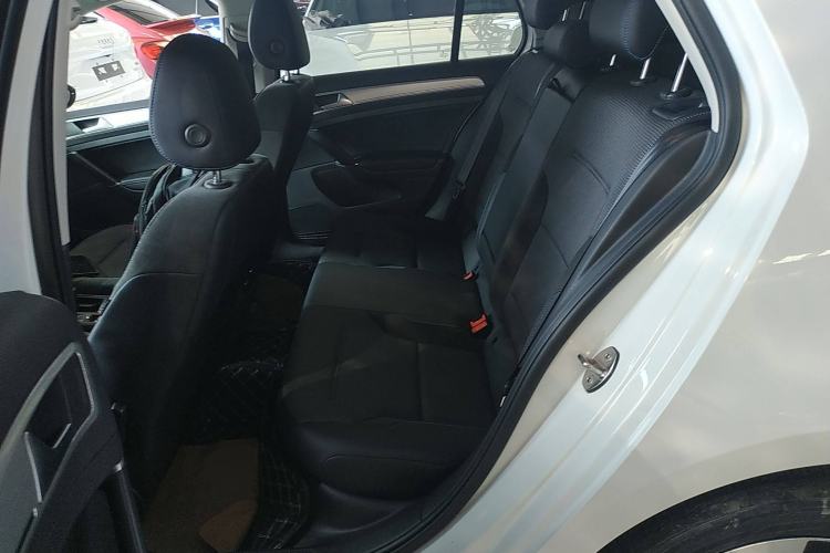 Used Volkswagen Golf Pure Electric 2020 Chari
