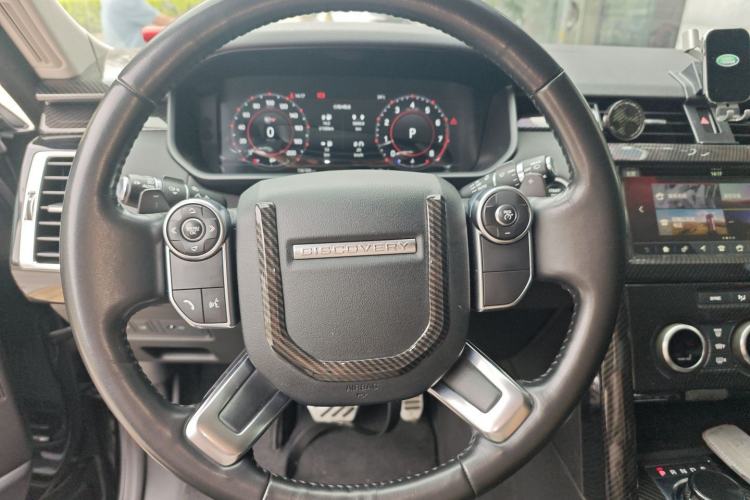 Used Land Rover Discovery 2018 3.0 SC V6 SE Steering Wheel