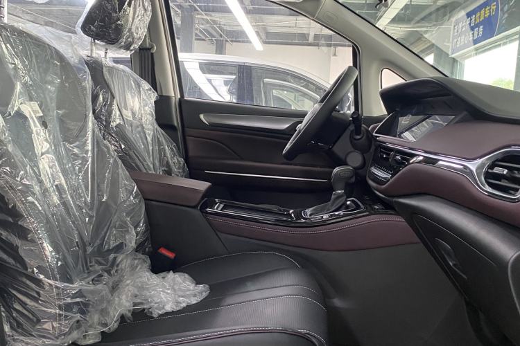 Used GAC Trumpchi M6 2023 PRO 270T DCT Luxury Edition Interior 7