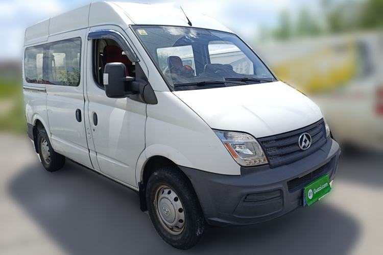 Used SAIC MAXUS Xintu V80 2015 2.5T Manual Aoyuntong Version Short Wheelbase Mid-Roof