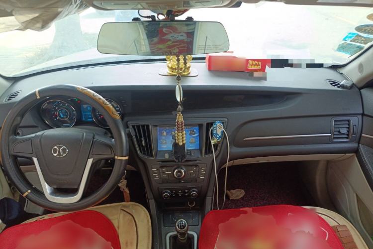 Used BAIC Senova D50 2014 1.5L manual standard version