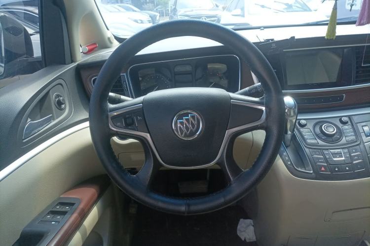 Used Buick GL8 2015 2.4L Luxury Business Premium Edition Steering Wheel