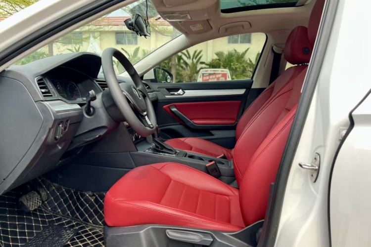 Used Volkswagen Lamando 2019 230TSI DSG Fashion Edition China VI Interior 4