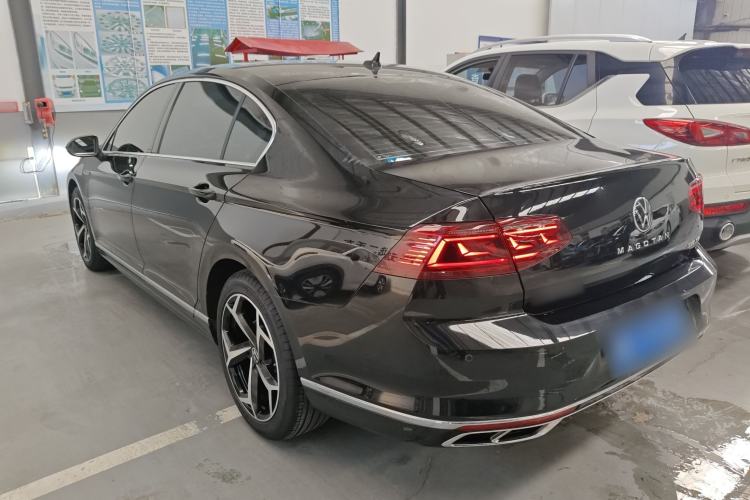 Used Volkswagen Magotan 2023 2 Million Units Commemorative Edition 330TSI DSG Luxury Version Rear Left 45 Deg