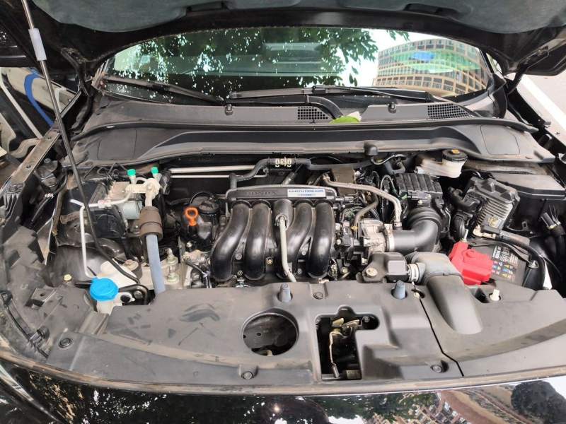 Used Honda Vezel 2023 1.5L CVT Pioneer Edition — 21