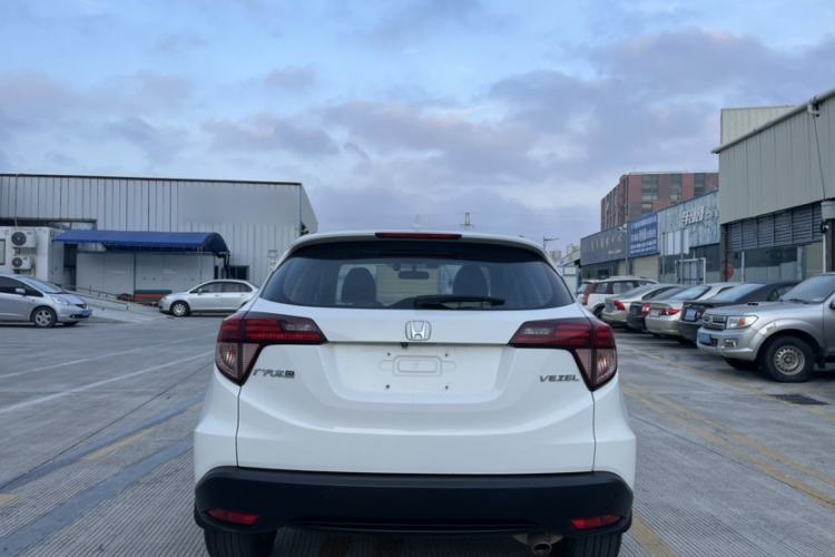 Used Honda Vezel 2017 1.8L CVT Front-Wheel Drive Pioneer Edition