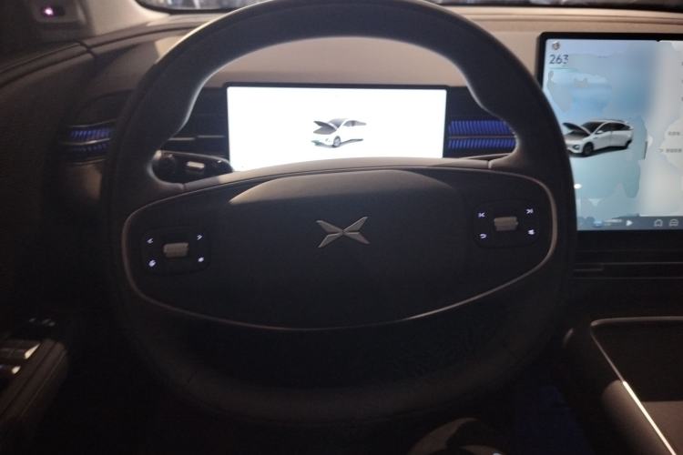 Used XPeng G6 2025 625 Long-Range Max Flagship Edition Steering Wheel