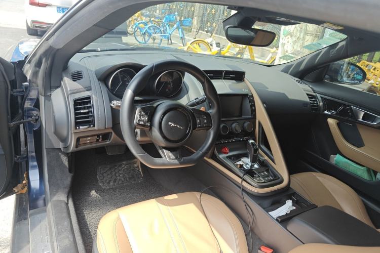 Used Jaguar F-TYPE 2015 3.0 SC S Hardtop Version Center Console