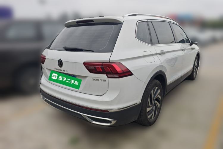 Used Volkswagen Tiguan L 2023 300TSI Automatic Two-Wheel Drive Smart Edition
