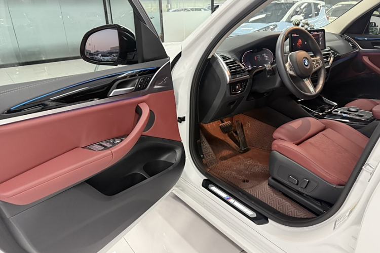 Used BMW iX3 2024 Leading Model