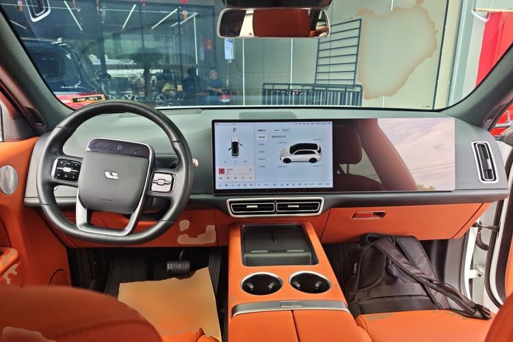 Used Li Auto L7 2023 Air model
