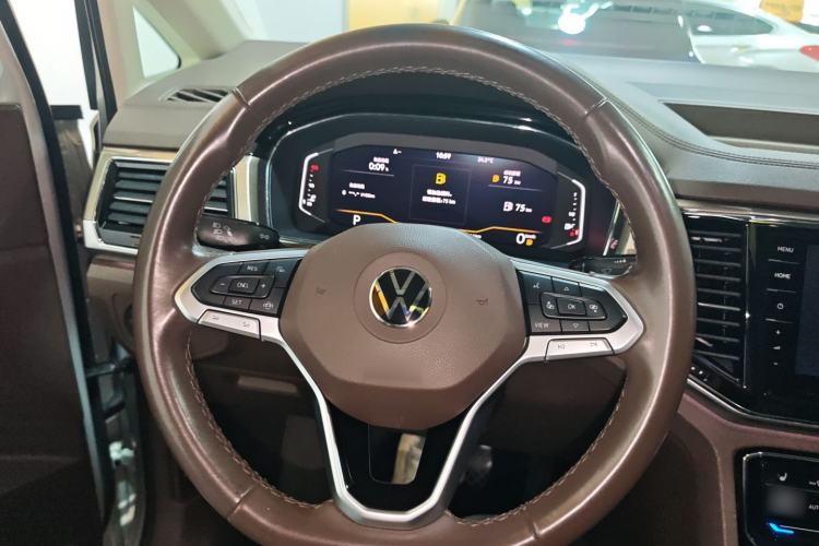 Used Volkswagen Viloran 2020 330TSI Luxury Edition