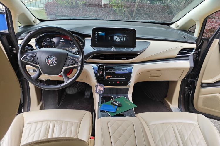 Used Buick GL8 2023 Land Executive Class 652T Luxury Model