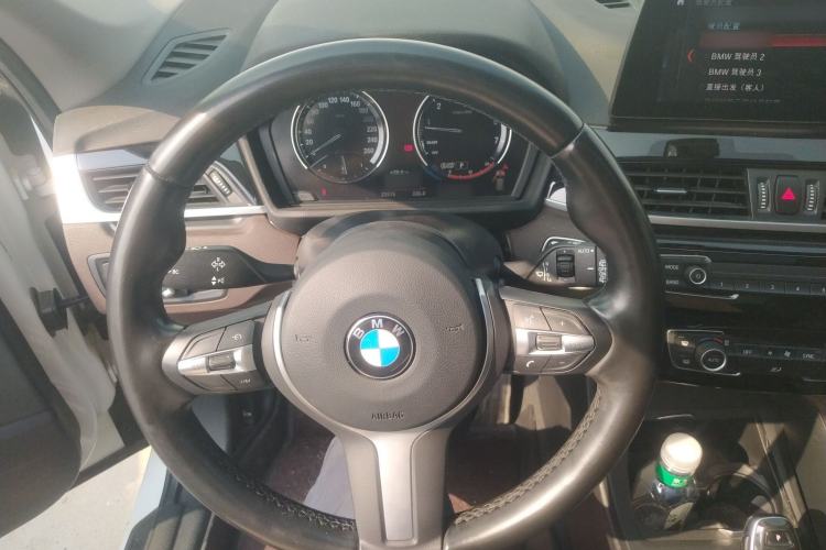 Used BMW X1 2022 sDrive25Li Leading Model Steering Wheel