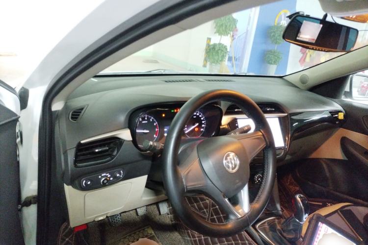 Used Buick Excelle 2020 15N Manual Elite Version Interior 2