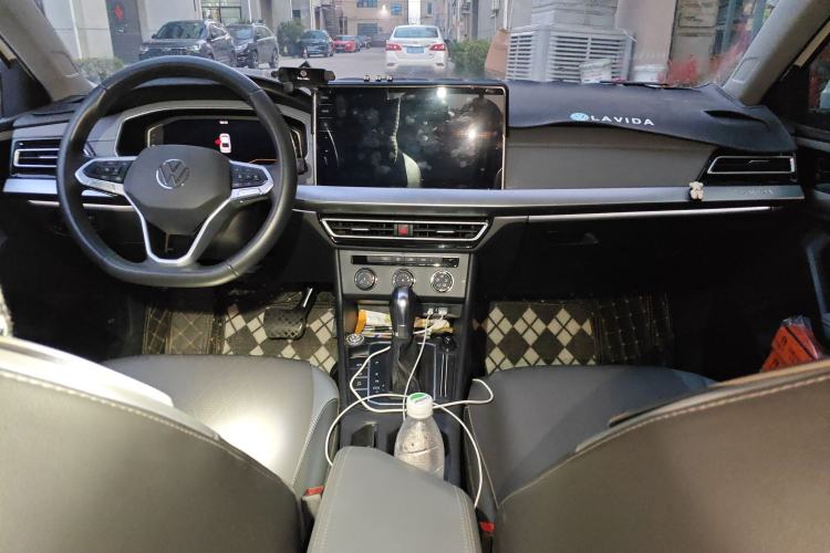 Used Volkswagen Lavida 2024 1.5L Automatic 5 Million Edition Interior 2