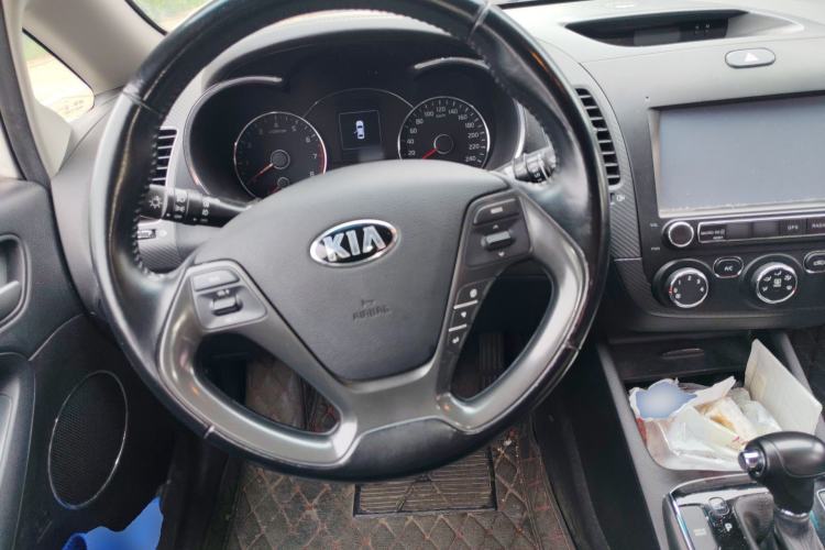 Used Kia K3 2016 1.6L Automatic GLS Steering Wheel