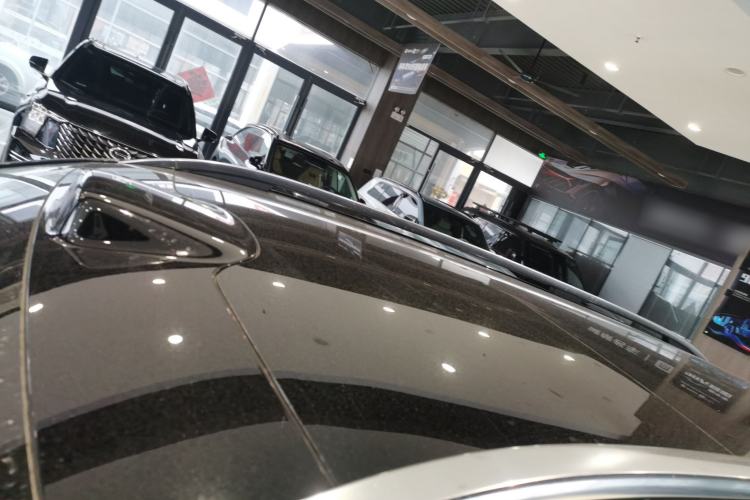 Used Hima AITO M9 2025 Extended-Range Ultra Version 52 kWh 6-Seater Roof