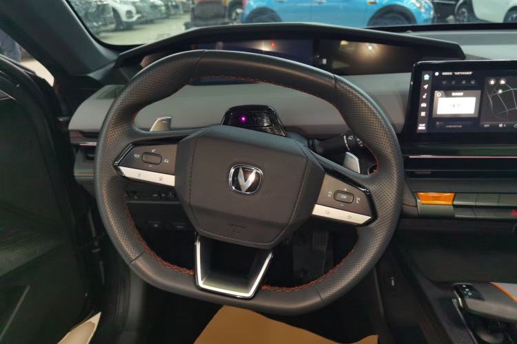 Used Changan UNI-V 2022 1.5T Prestige Version