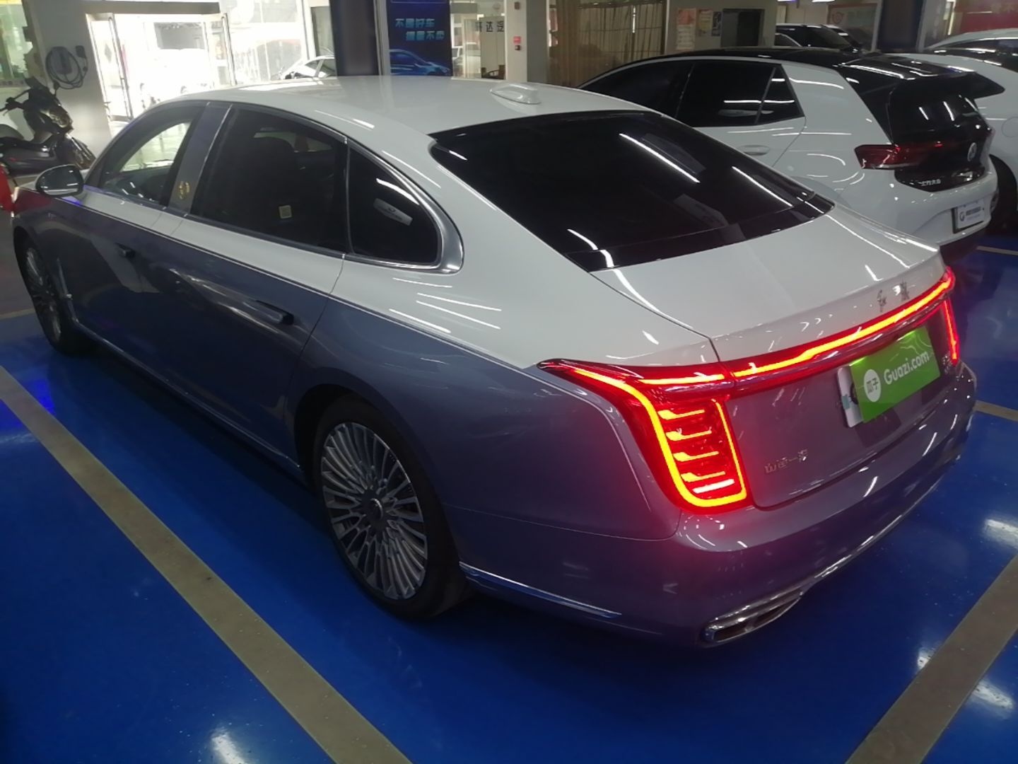 Hongqi H9 2022 3.0T H9+ Premium Custom Edition — снимка 4