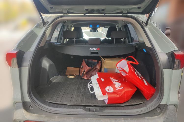 Used Toyota RAV4 2020 2.0L CVT Two-Wheel Drive Urban Edition Trunk