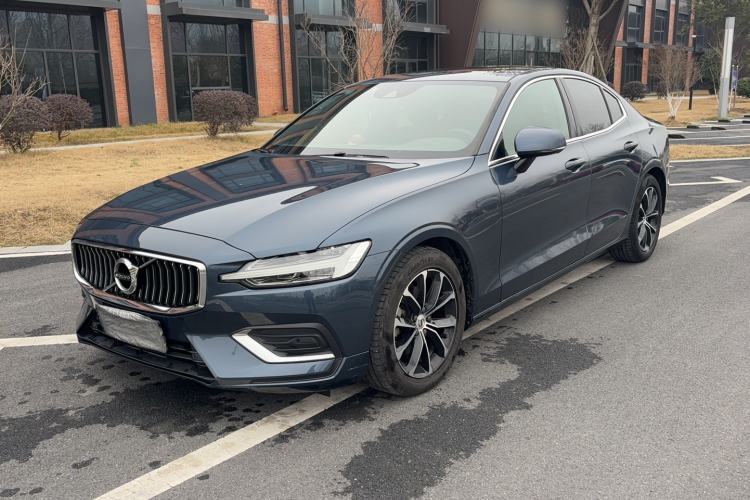 Used Volvo S60 2021 T4 Zhiyi Luxury Edition
