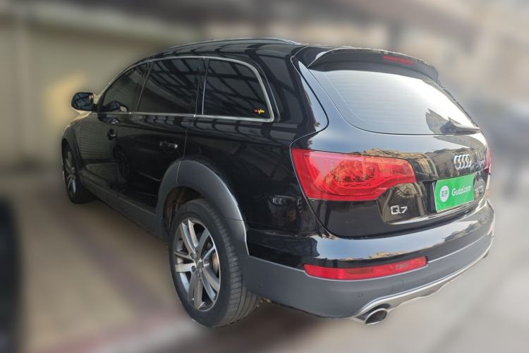 Used Audi Q7 2014 35 TFSI Off-road Model Rear Left 45 Deg