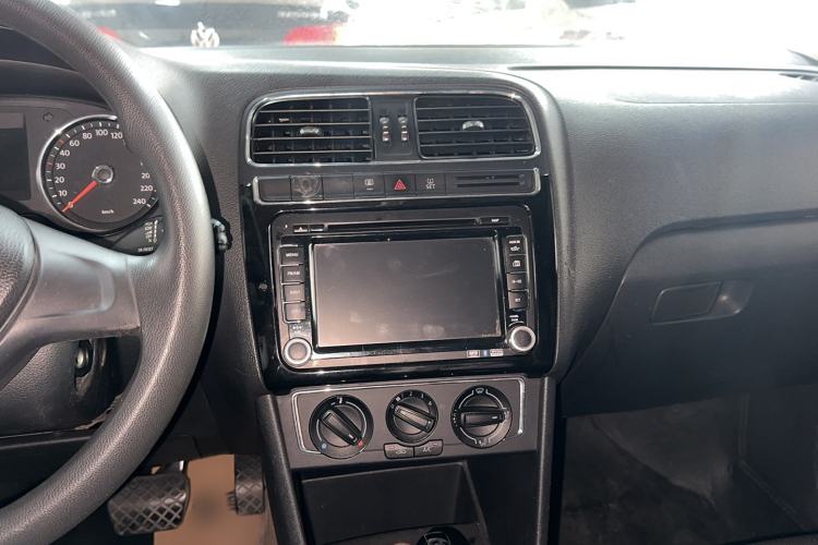 Used Volkswagen Polo 2014 1.4L Automatic Comfort Edition