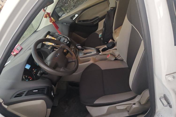 Used Ford Focus 2012 Sedan 1.6L Automatic Comfort Model
